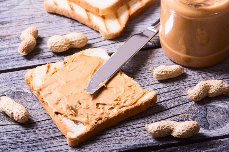 Is Cereal or Toast with Peanut Butter Healthier for Breakfast?