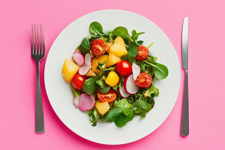 Expert tips to eat healthy through the week